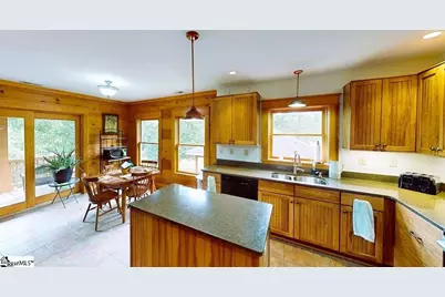 206 Susans Road, Gaffney, SC 29341 - Photo 3