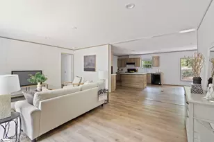 160 Bernice Dr, Moore, SC 29369 - Photo 5