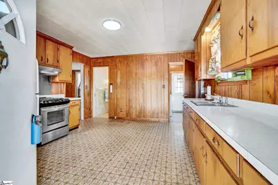 500 W Calhoun Street, Joanna, SC 29351 - Photo 13