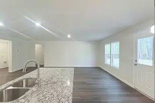 212 Perry Dean Rd, Laurens, SC 29360 - Photo 7