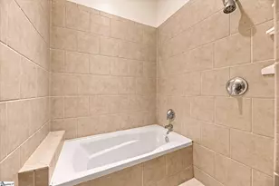 400 Mills Ave, Greenville, SC 29605 - Photo 11