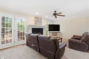 19 Tilden Ct, Simpsonville, SC 29680 - Photo 11