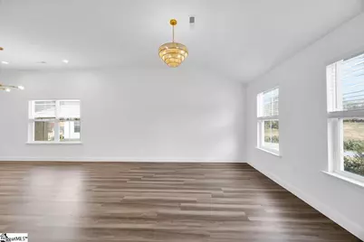 744 S Bomar Avenue, Landrum, SC 29356 - Photo 7