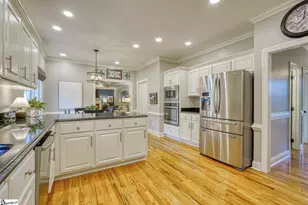 420 S Oakley Ln, Spartanburg, SC 29301 - Photo 5