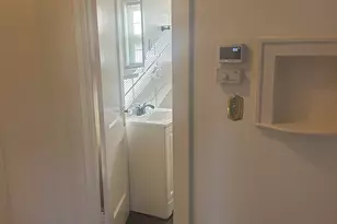 9 E Mountain View Ave, Greenville, SC 29609 - Photo 9