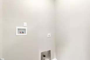 300 Farley St, Spartanburg, SC 29303 - Photo 13