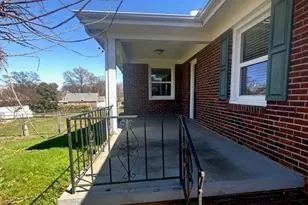 13 Dargan St, Greenville, SC 29611 - Photo 3