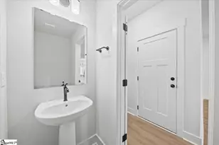 518 W Norvell Ct, Spartanburg, SC 29307 - Photo 11