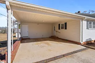 51 Owings St, Gray Court, SC 29645 - Photo 3