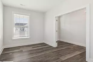 247 Chapel Crk Ct, Greenville, SC 29605 - Photo 3