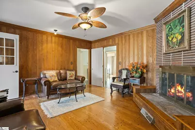 22 Hillandale Circle, Greenville, SC 29609 - Photo 11