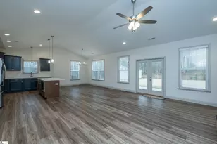 313 Groce Meadow Rd, Taylors, SC 29687 - Photo 9