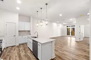 98 E McBee Ave, Greenville, SC 29601 - Photo 7