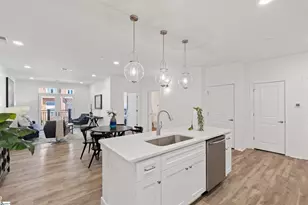 98 E McBee Ave, Greenville, SC 29601 - Photo 9