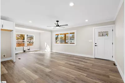 208 Meridian Avenue, Taylors, SC 29687 - Photo 7