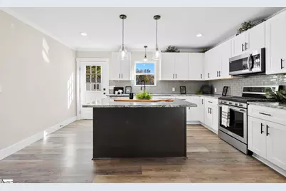 208 Meridian Avenue, Taylors, SC 29687 - Photo 11