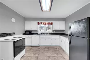 500 Blair St, Easley, SC 29640 - Photo 9