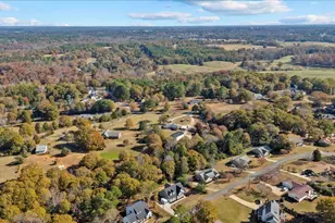 114 Lake Forest Cir, Anderson, SC 29625 - Photo 41