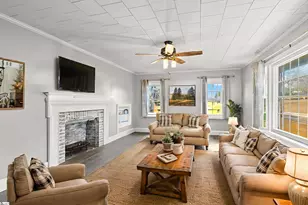 10 Higgins Dr, Ware Shoals, SC 29692 - Photo 3