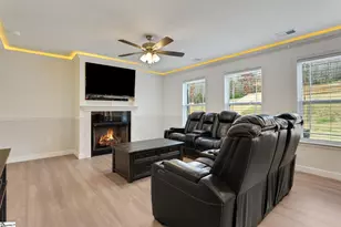 134 James Shands Ln, Wellford, SC 29385 - Photo 9