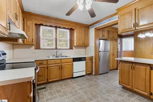 201 McDonald St, Whitmire, SC 29178 - Photo 11