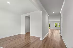 30 Shorncliffe Rd, Simpsonville, SC 29680 - Photo 3