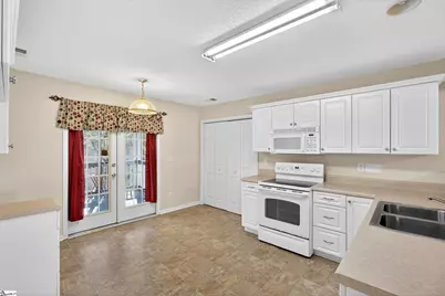 353 Marble Lane, Boiling Springs, SC 29316 - Photo 11