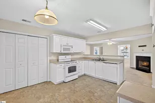 353 Marble Ln, Boiling Springs, SC 29316 - Photo 13