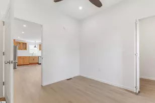 26 Pearl St, Ware Shoals, SC 29692 - Photo 15