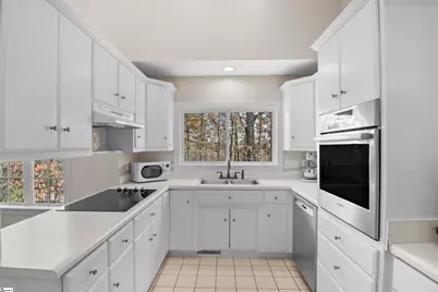 310 Raven Cliff Road, Cleveland, SC 29635 - Photo 3