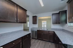 221 Waltham Ct, Greenville, SC 29617 - Photo 9