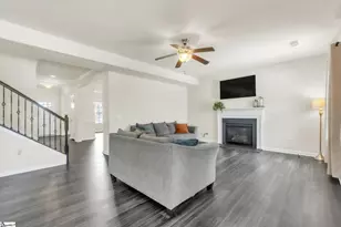 328 Bucklebury Rd, Greer, SC 29651 - Photo 9