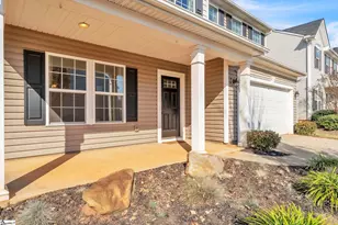 328 Bucklebury Rd, Greer, SC 29651 - Photo 3