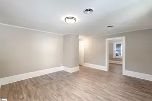 305 Frank St, Greenville, SC 29601 - Photo 7