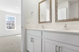 132 Bobbin Rd, Greenville, SC 29611 - Photo 27