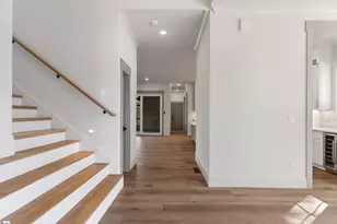 610 Lowndes Hill Rd, Greenville, SC 29607 - Photo 9