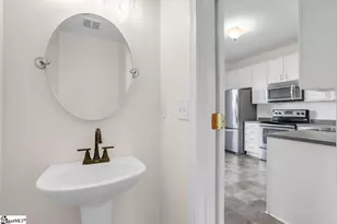 604 Graythorn Ln, Greenville, SC 29607 - Photo 9