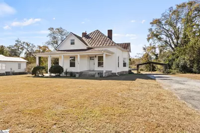 5994 N Old Laurens Road, Gray Court, SC 29645 - Photo 1