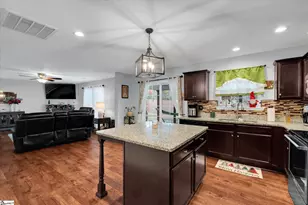 659 Markham Cir, Moore, SC 29369 - Photo 15