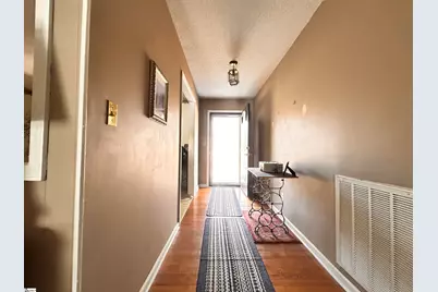 3389 Lakeview Drive, Laurens, SC 29360 - Photo 5