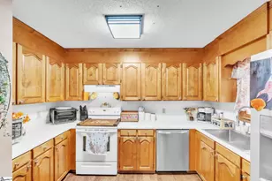 130 Conway Dr, Fountain Inn, SC 29644 - Photo 9