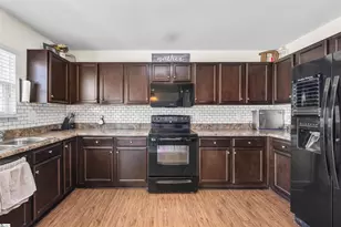 533 Mount Laurel Ln, Wellford, SC 29385 - Photo 13