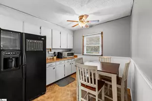 100 Pamela Ln, Laurens, SC 29360 - Photo 11