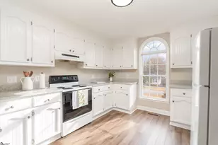 108 Brooke Lee Cir, Taylors, SC 29687 - Photo 9