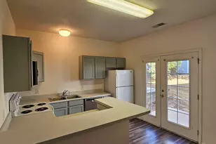 128 University Village Dr, Central, SC 29630 - Photo 5