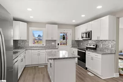 6550 Mountain View Road, Taylors, SC 29687 - Photo 13