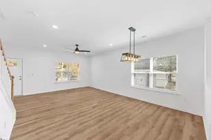 13B Jamison St, Greenville, SC 29611 - Photo 9