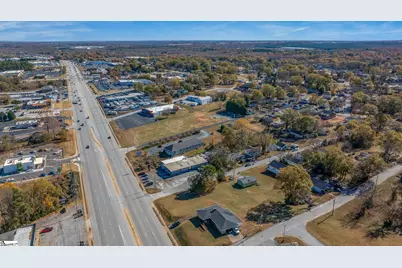 14629 E Wade Hampton Boulevard, Greer, SC 29651 - Photo 33