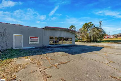 14629 E Wade Hampton Boulevard, Greer, SC 29651 - Photo 31