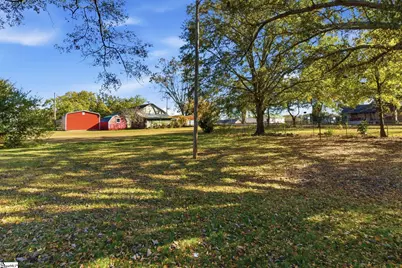 102 Milliken Street, Laurens, SC 29360 - Photo 5